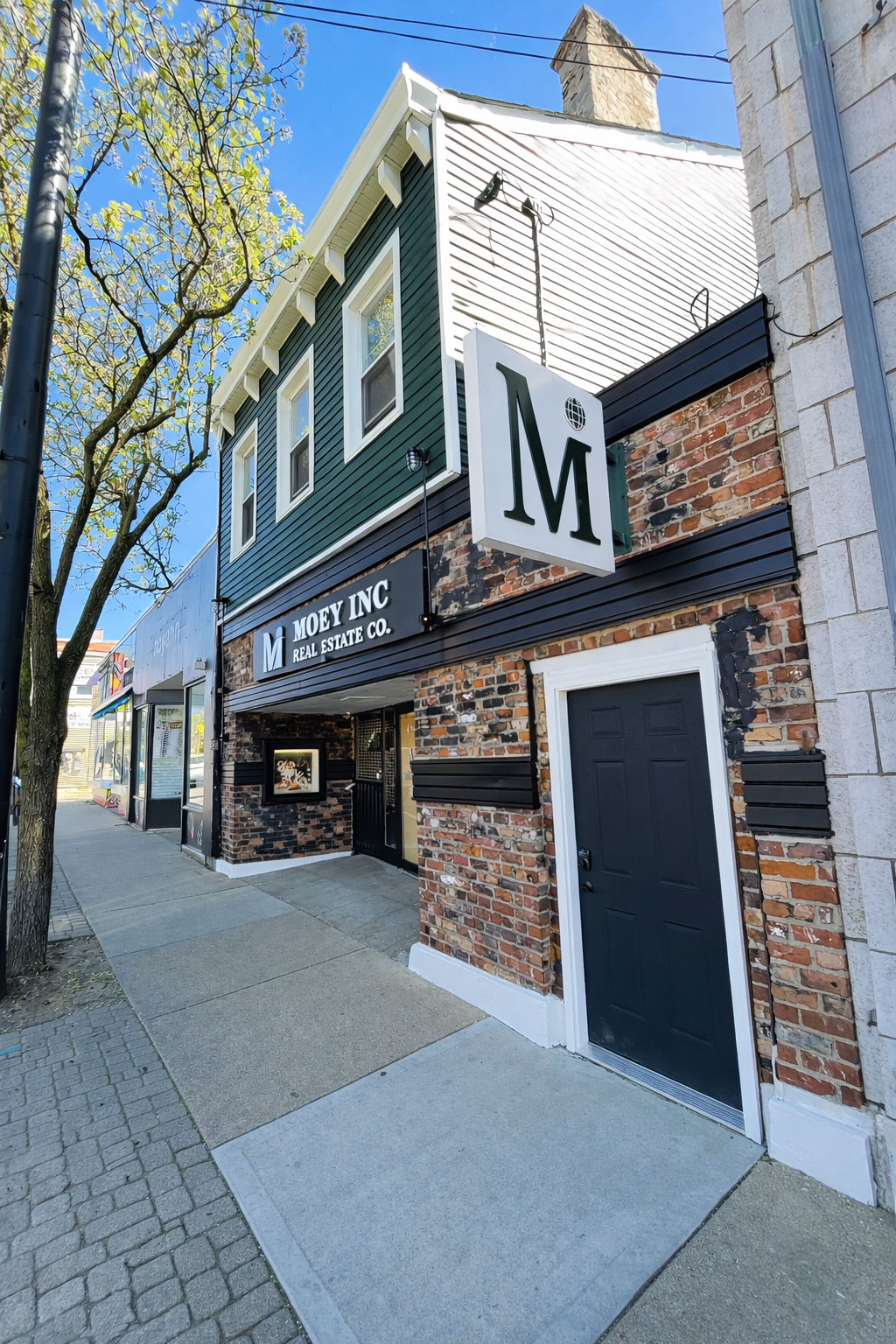 4144 Hamilton Avenue