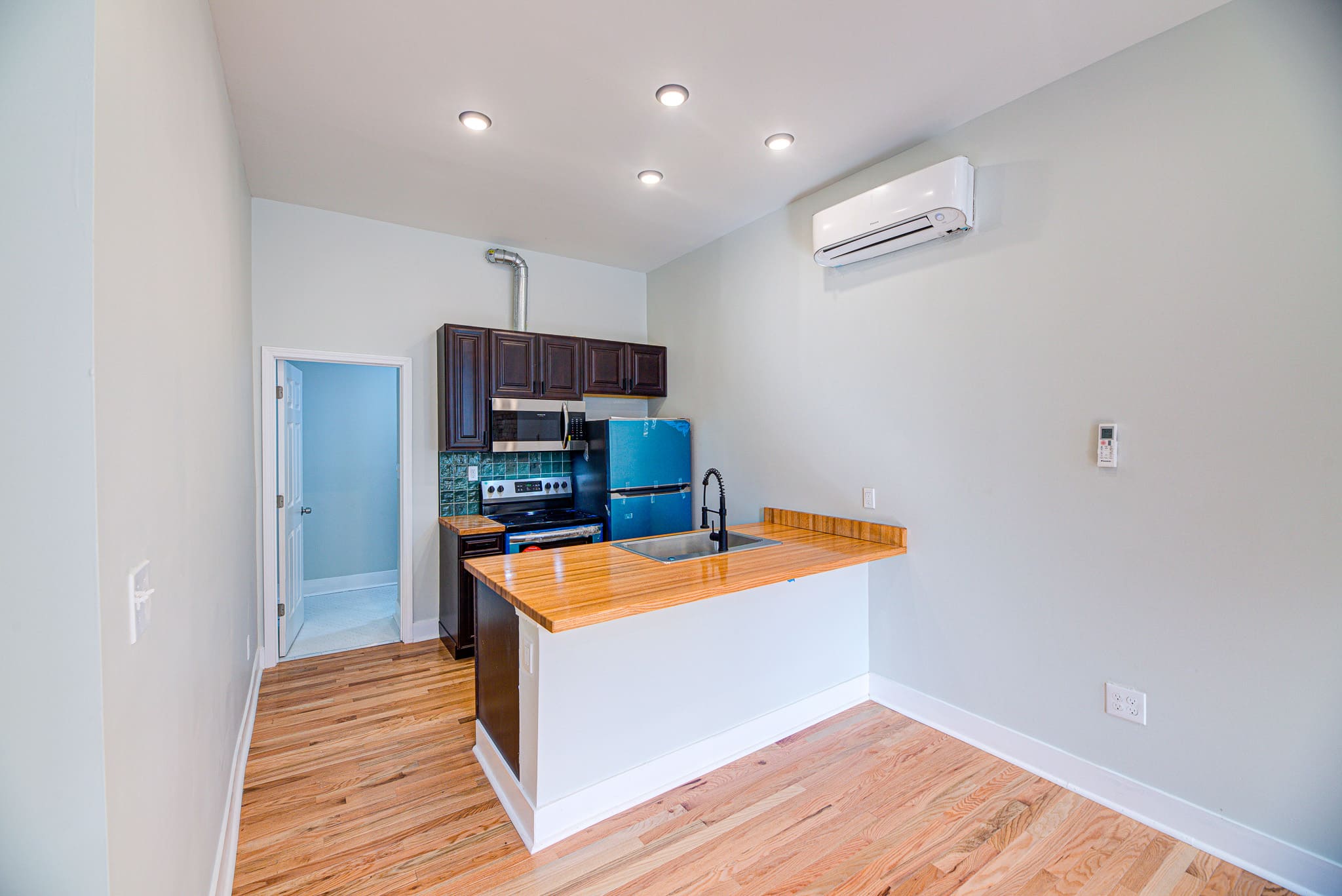 68 E McMicken Ave #6